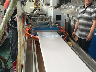 Ligne de impression de estampillage chaude machine, machine d'extrusion de profil de PVC de fabrication de porte de PVC